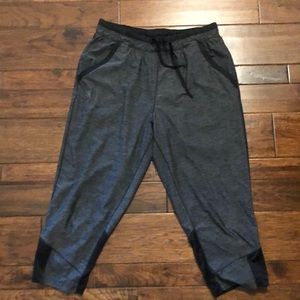 Under Armour Polyester Pants Size Small Gray/Black